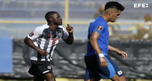 كوستاريكا تعزز آمالها في بلوغ المونديال بفوز ثمين على السلفادور